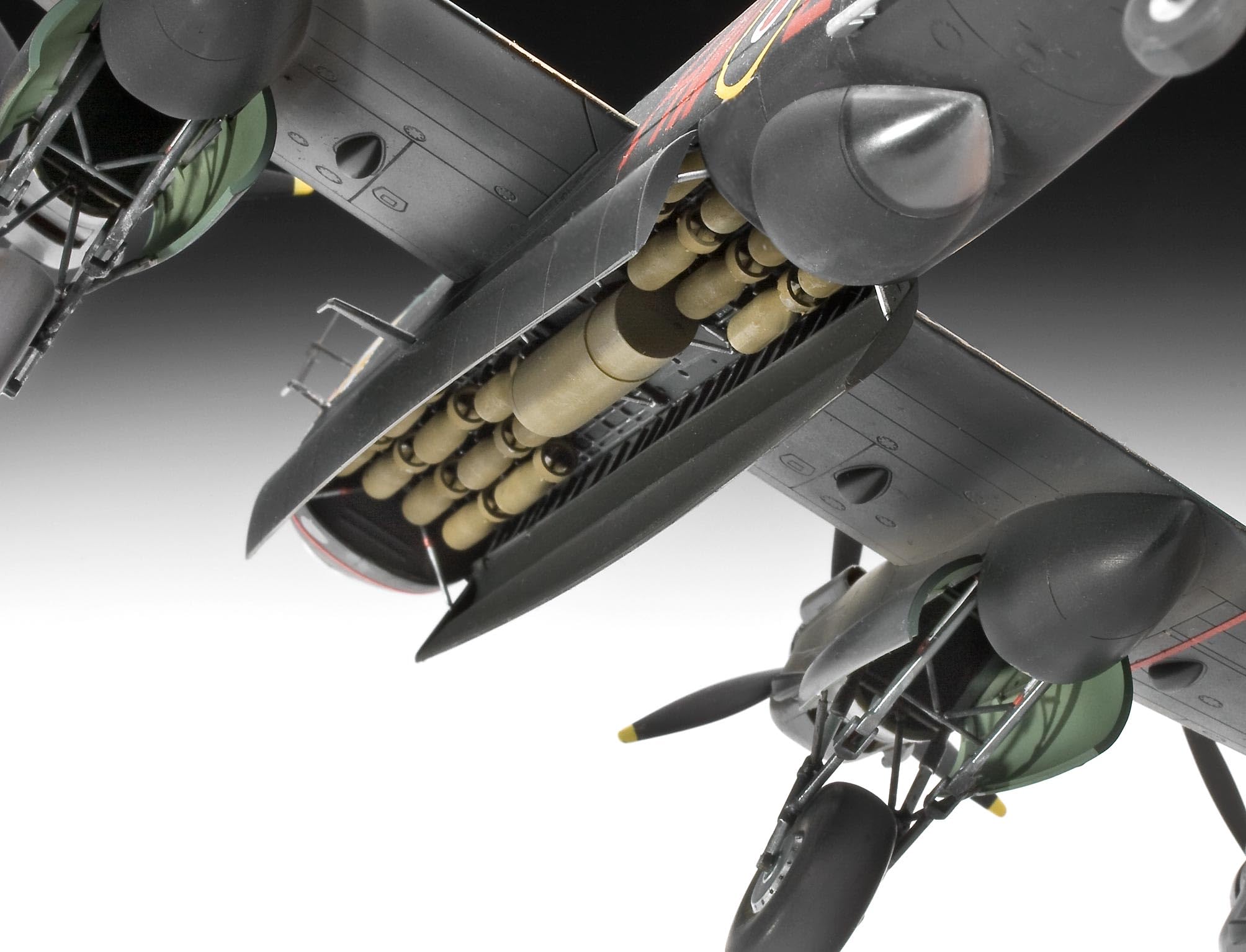 Amazon | ドイツレベル 1/72 アブロランカスターMk.I プラモデル